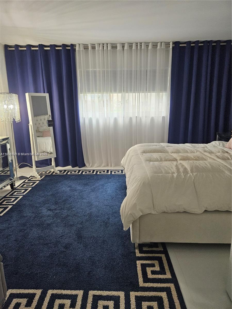 MEADOWBROOK TOWERS CONDO - Residential