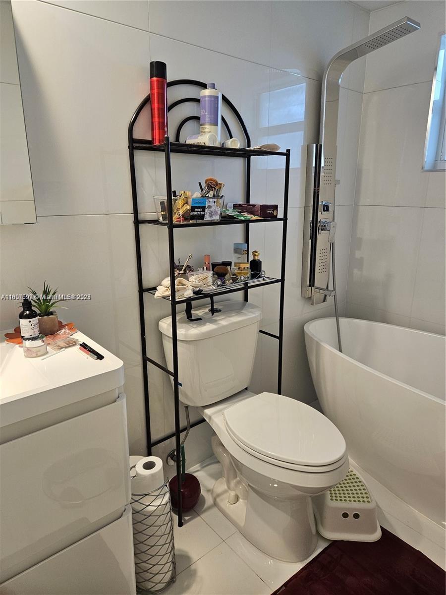 MEADOWBROOK TOWERS CONDO - Residential