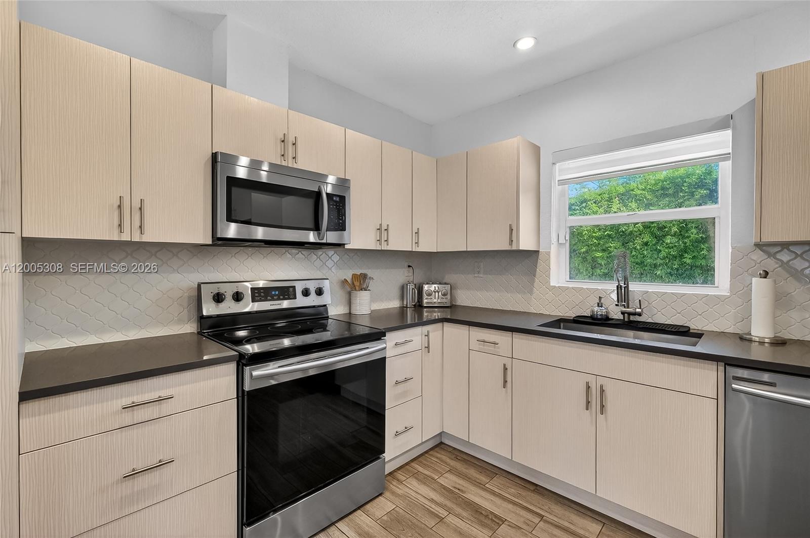 WEST MIAMI SHORES SEC D - Residential