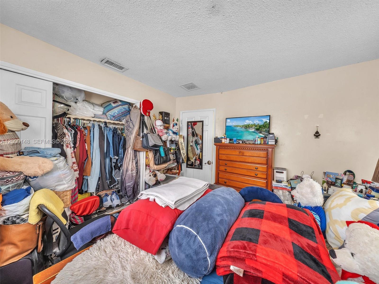 OAKLAND ESTATES 2ND SEC - Residential