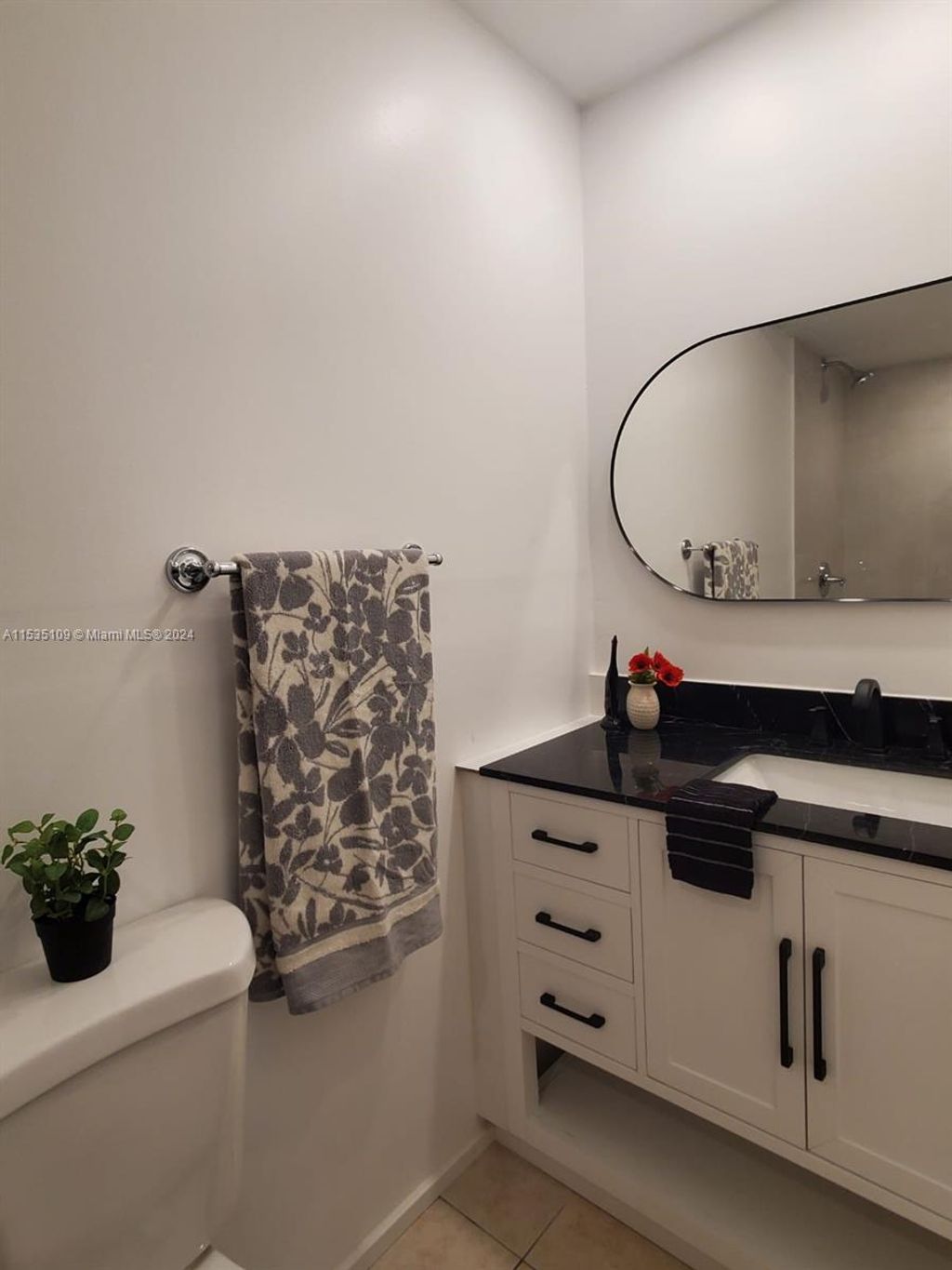 Photo of 218 NE 12th Ave #407, Hallandale Beach, FL 33009 (MLS # A11535109)