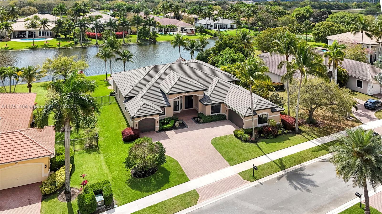 RIVERSTONE - Residential