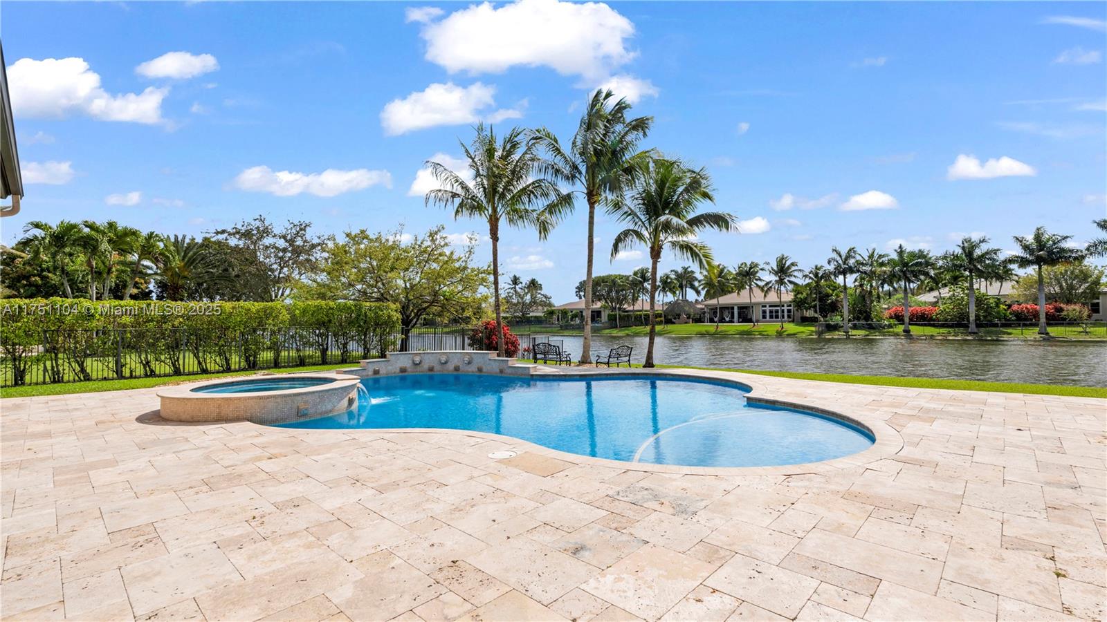 RIVERSTONE - Residential