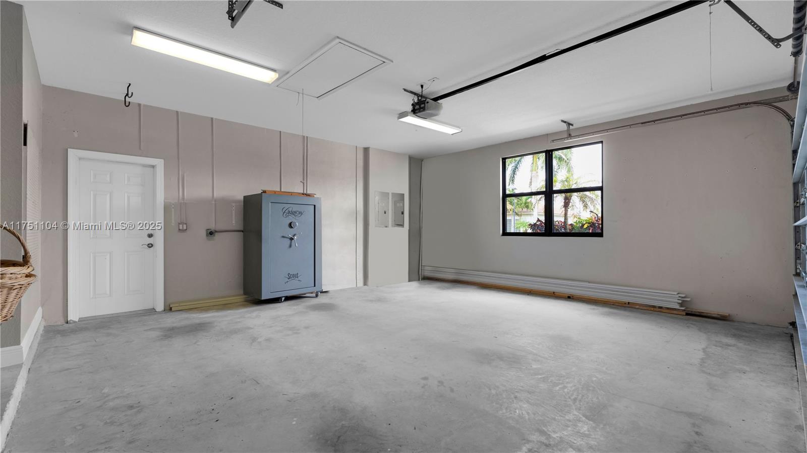 RIVERSTONE - Residential