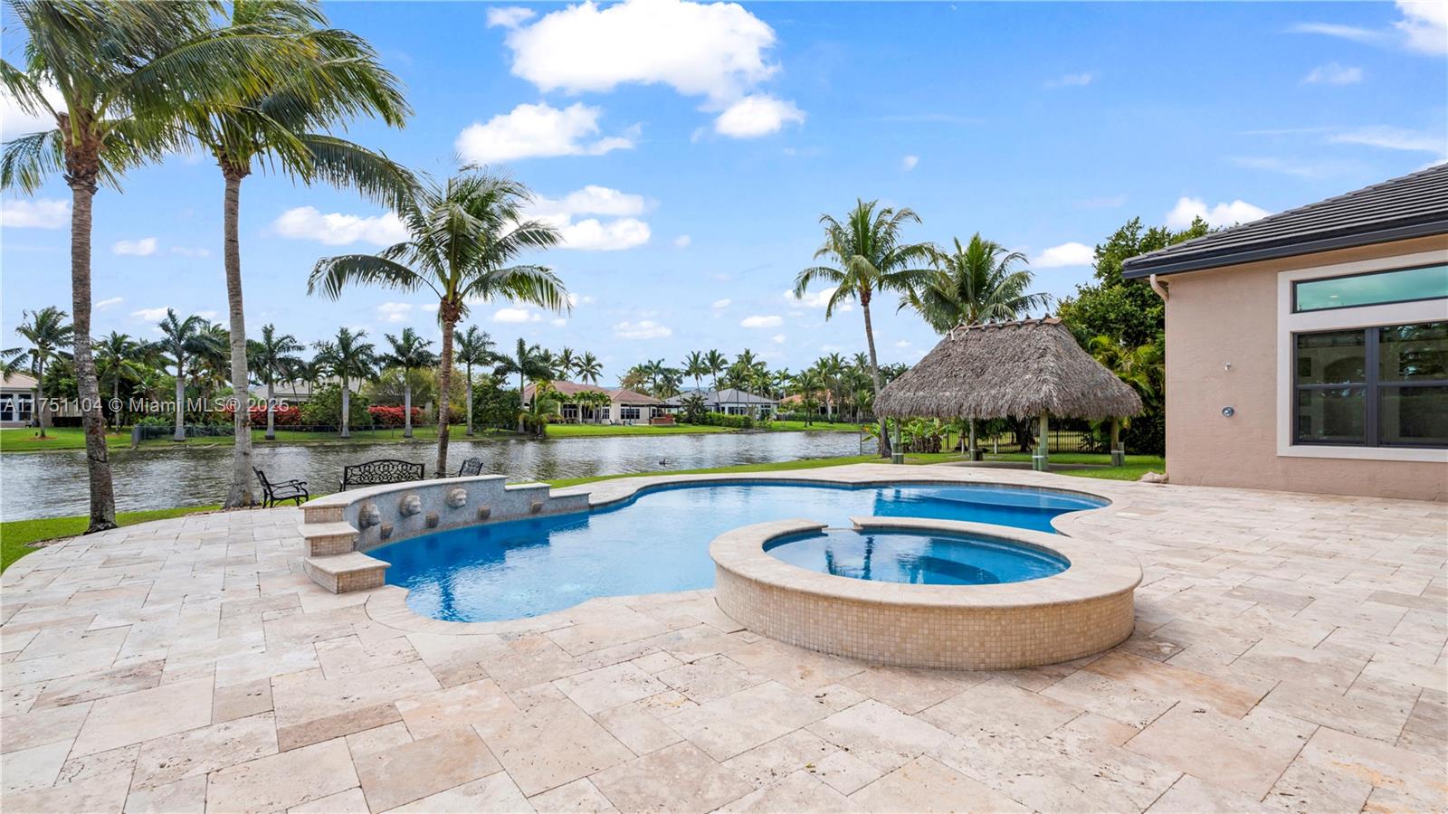 RIVERSTONE - Residential