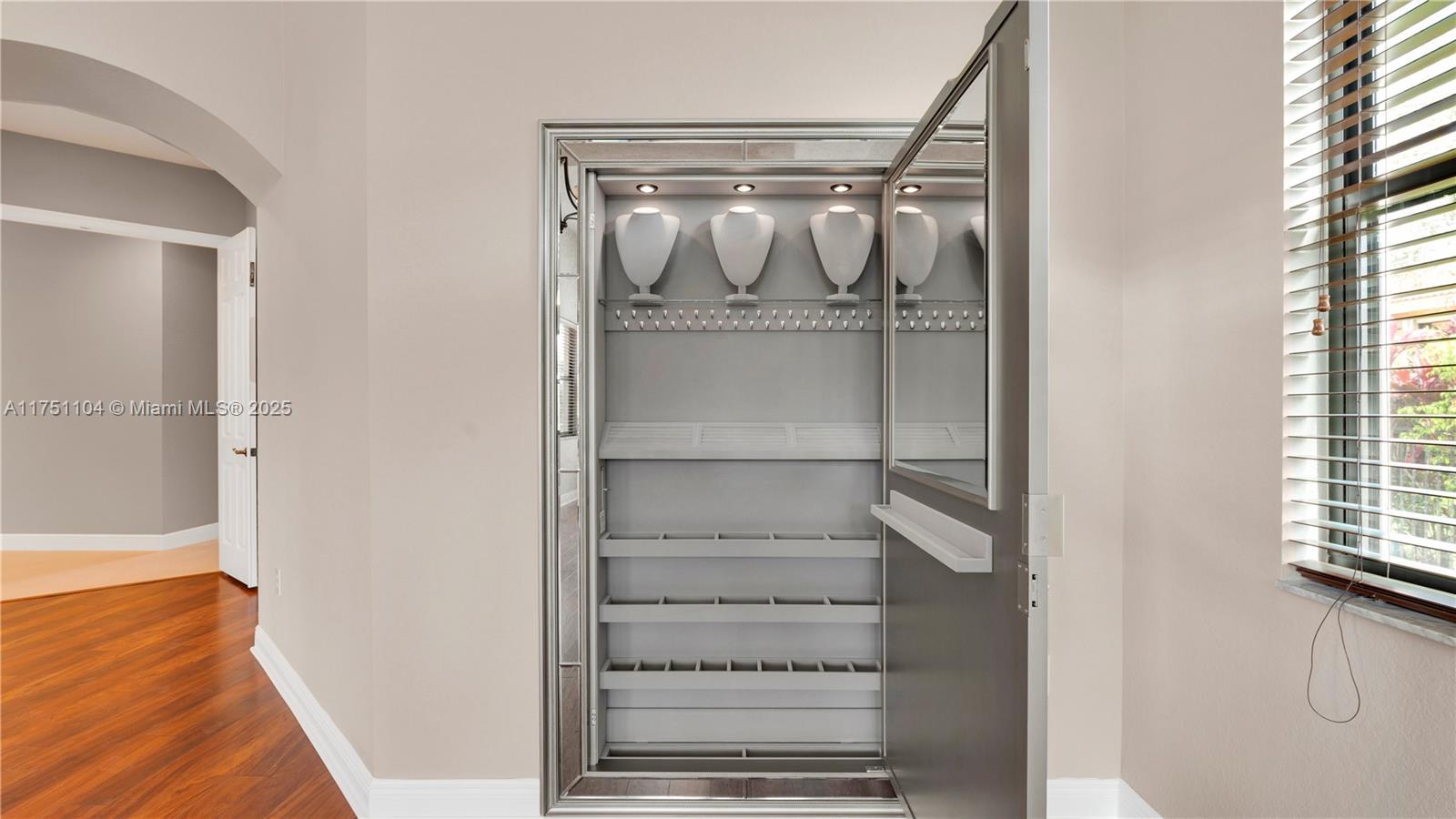 RIVERSTONE - Residential