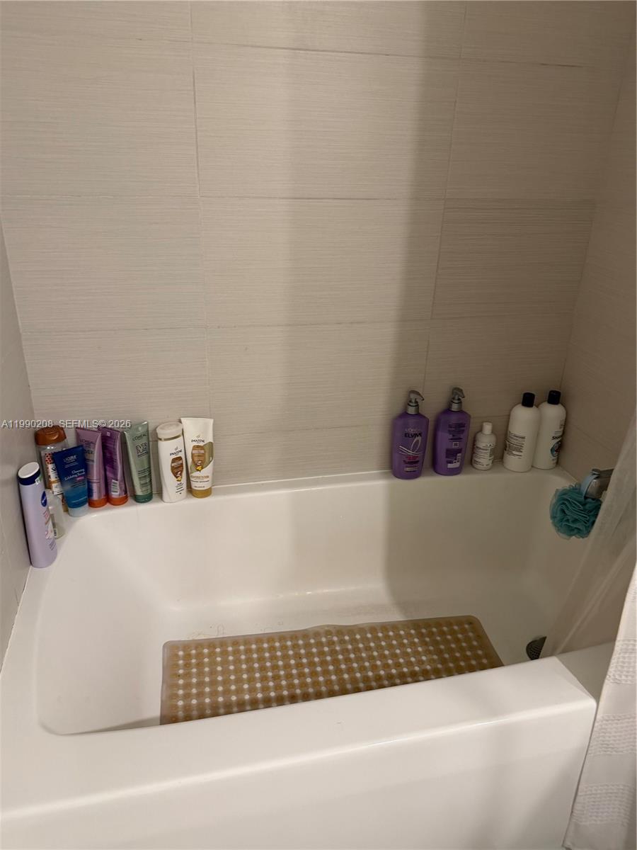 4250 BISCAYNE BOULEVARD C - Residential Lease