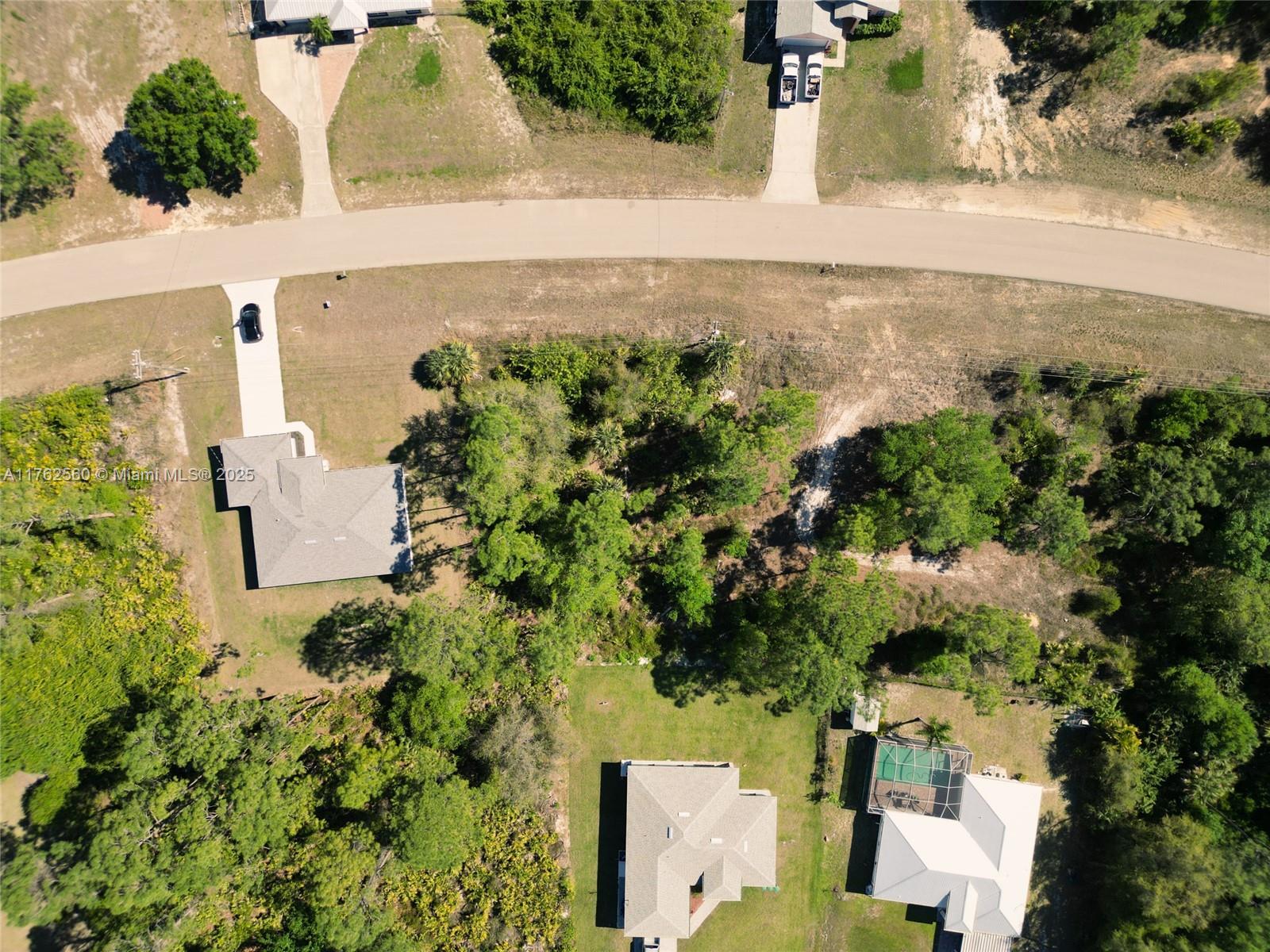 VERY NICE 10,000 SQ FT LOT IN A BUSY SECTION, LOTS OF HOUSES ON THE BLOCK AND THE VICINITY. VIEW PICTURES AND DECIDE, THIS WILL NOT LAST.
HOLD LAND FOR INVESTMENT OR BUILD A HOUSE AND SELL FOR PROFIT. BUILDER CAN BUILD A 3/2 + 2 GARAGE OF 1951 SQ FT, CBS HOME, PORCELAIN FLOORING, QUARTZ KITCHEN COUNTER TOP, HIGH IMPACT WINDOWS, ETC. FOR APPX 215K WITH APPRAISED VALUE OF ABOUT $349,000.
INTRODUCTION TO BUILDER OR LENDER FOR CONSTRUCTION LOAN IS AVAILABLE.
