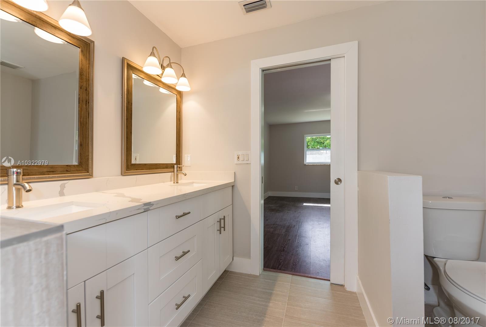 TROPIC PALMS 2 - Residential