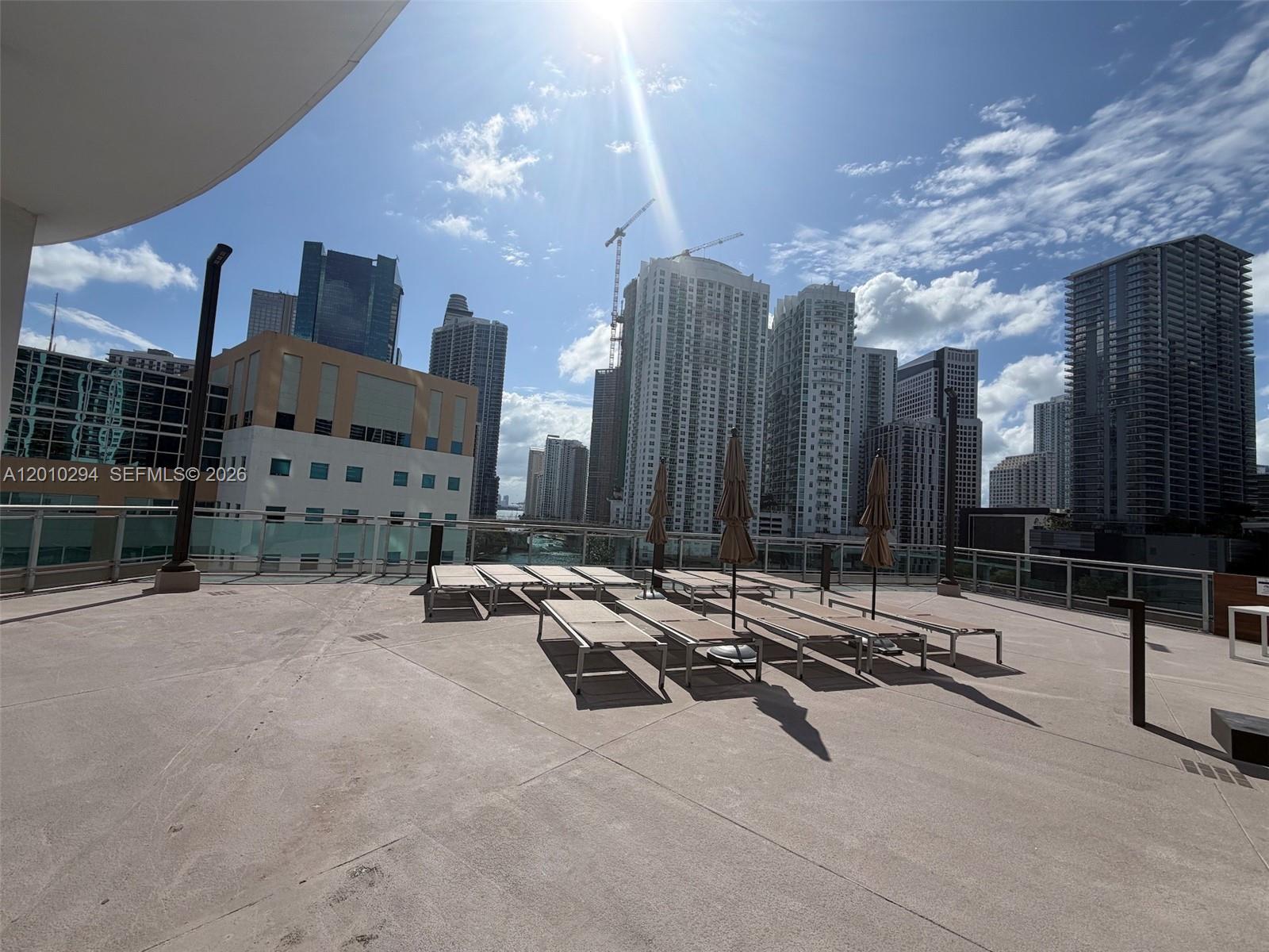WIND CONDO - Residential Lease