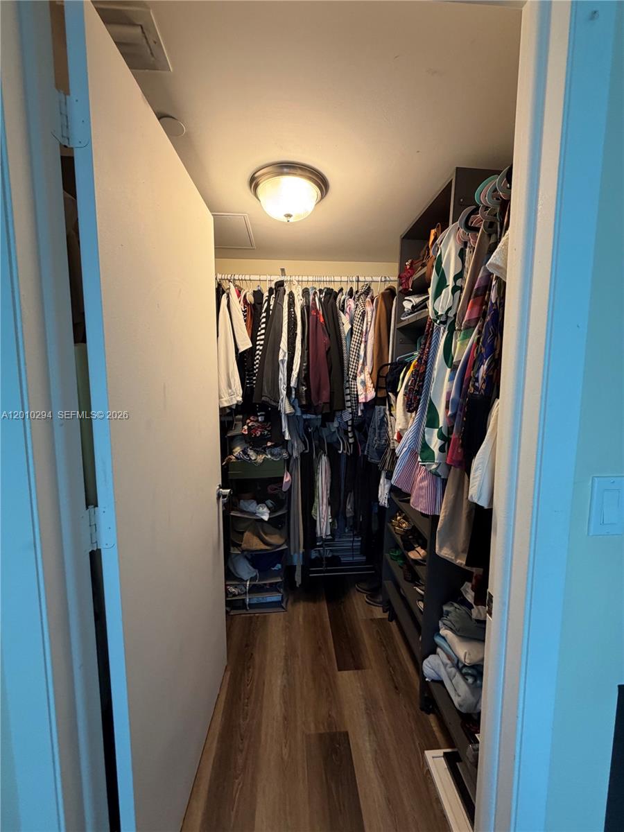 WIND CONDO - Residential Lease