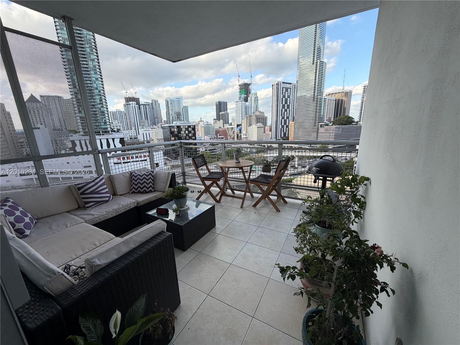 WIND CONDO - Residential Lease