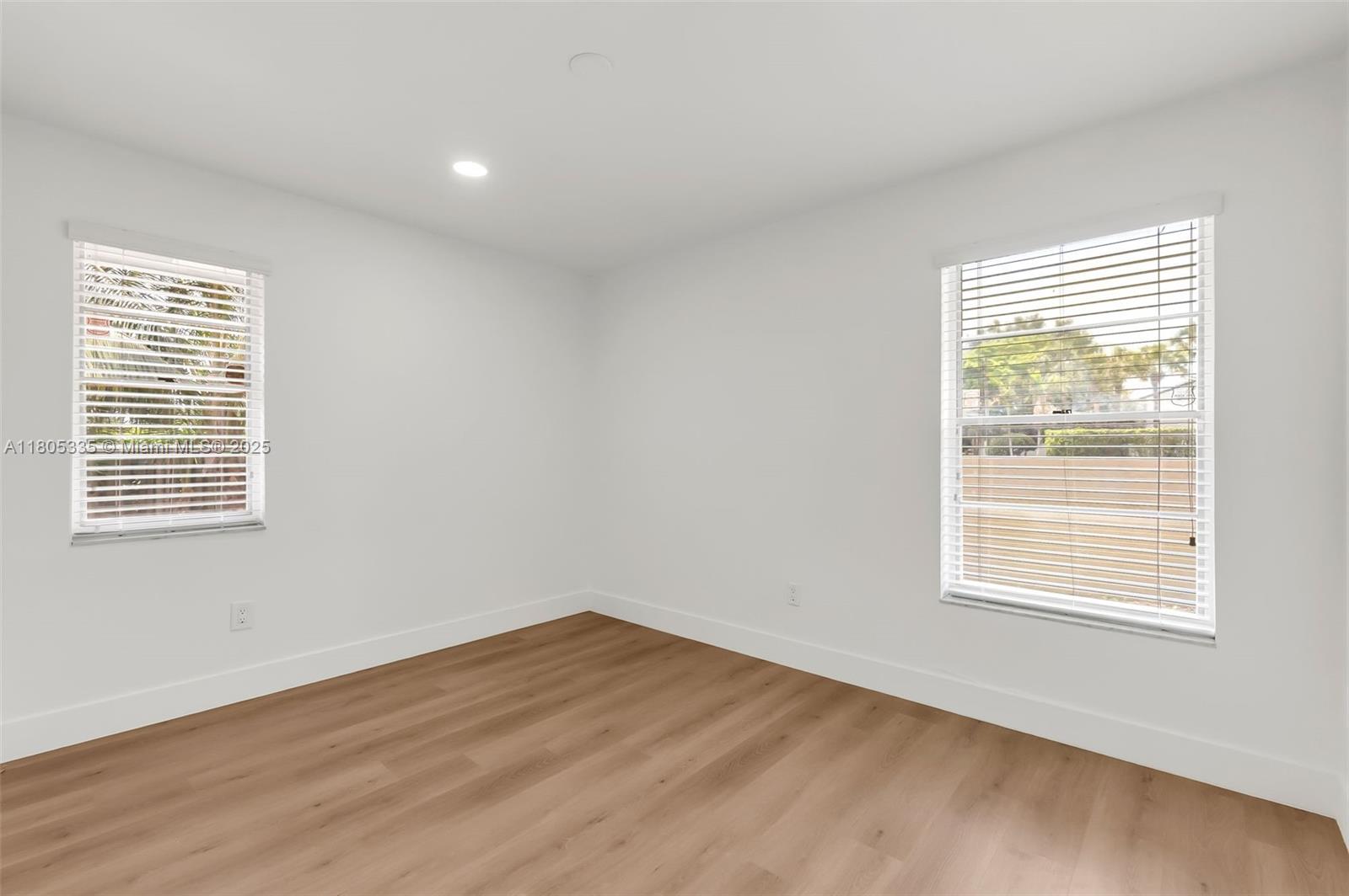 SANDALFOOT COVE SEC 9 - Residential