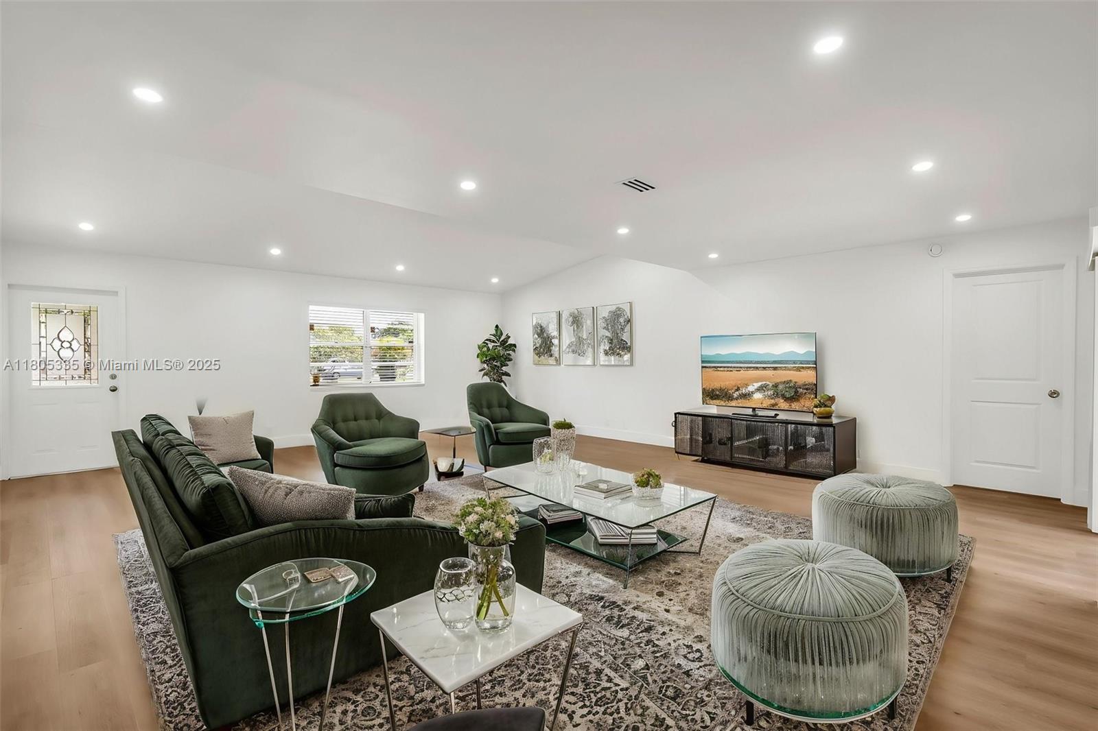 SANDALFOOT COVE SEC 9 - Residential