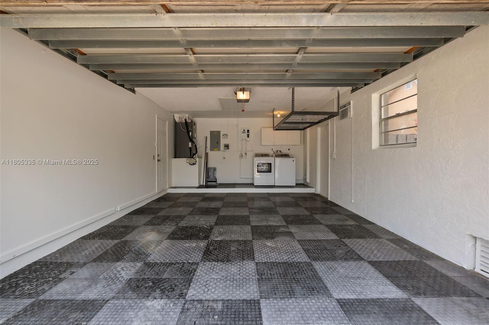 SANDALFOOT COVE SEC 9 - Residential