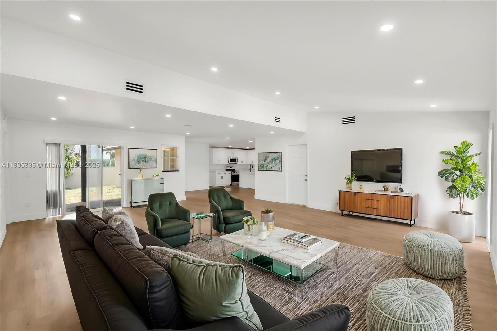 SANDALFOOT COVE SEC 9 - Residential