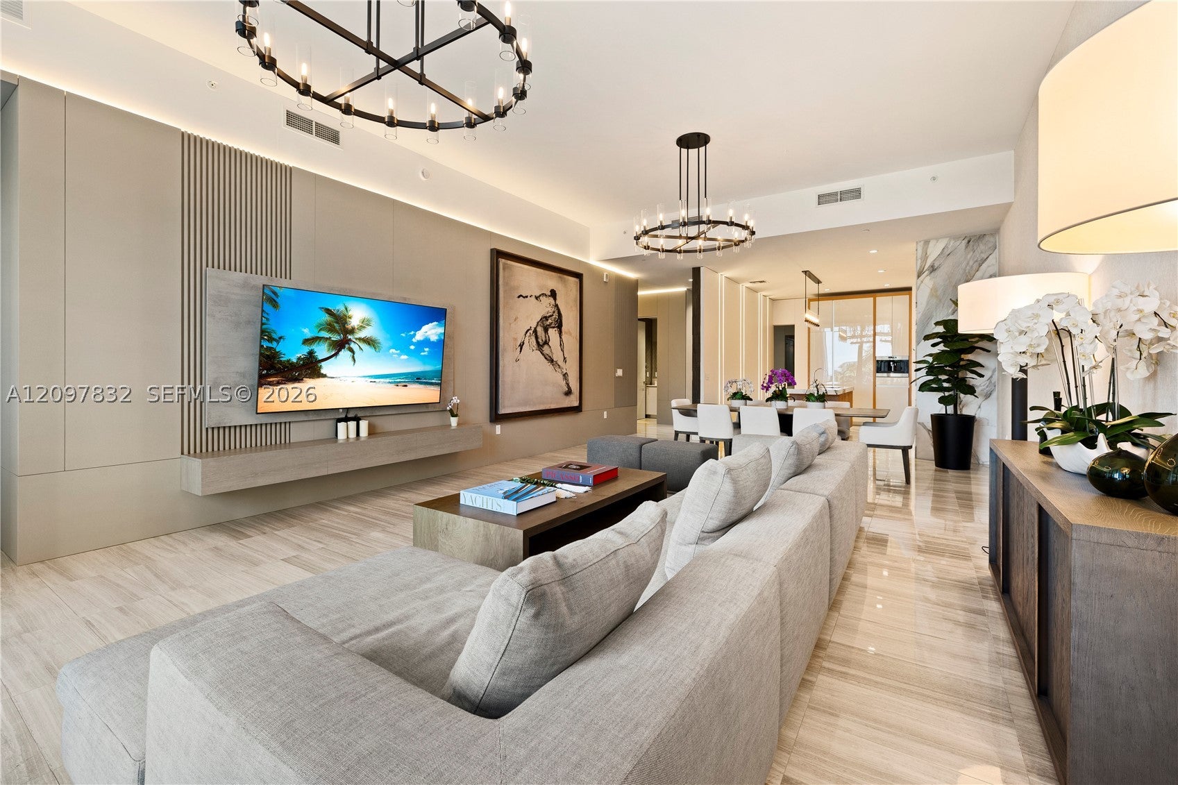 2821 S Bayshore Dr