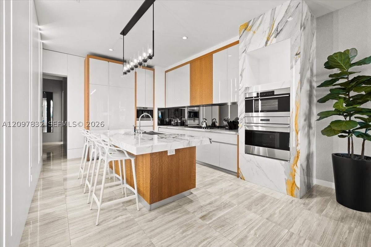 View photos, virtual tours, details... 2821 S Bayshore Dr 6B