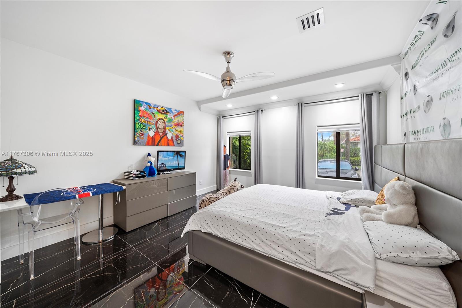 EASTERN SHORES - Residential