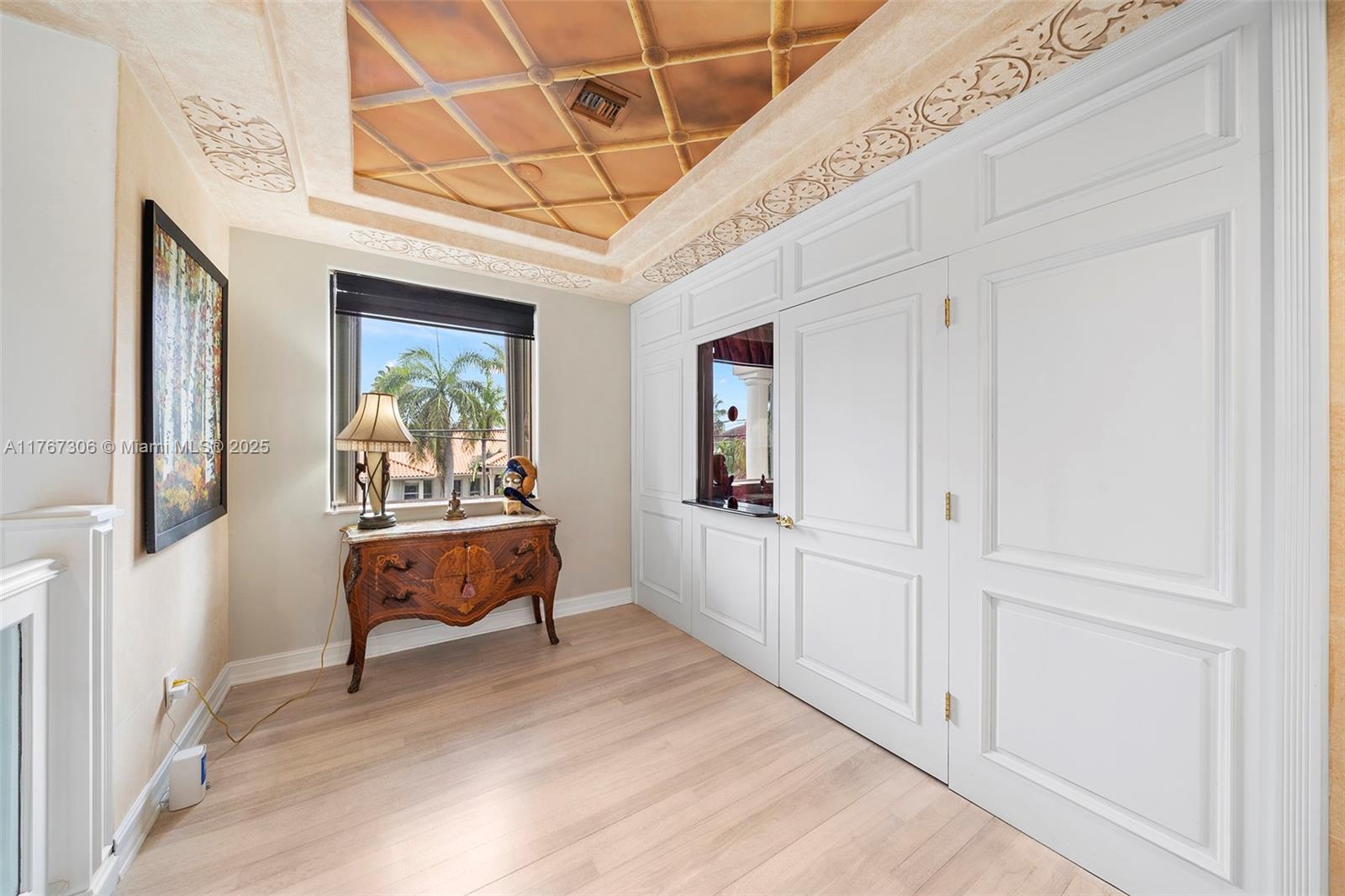 EASTERN SHORES - Residential