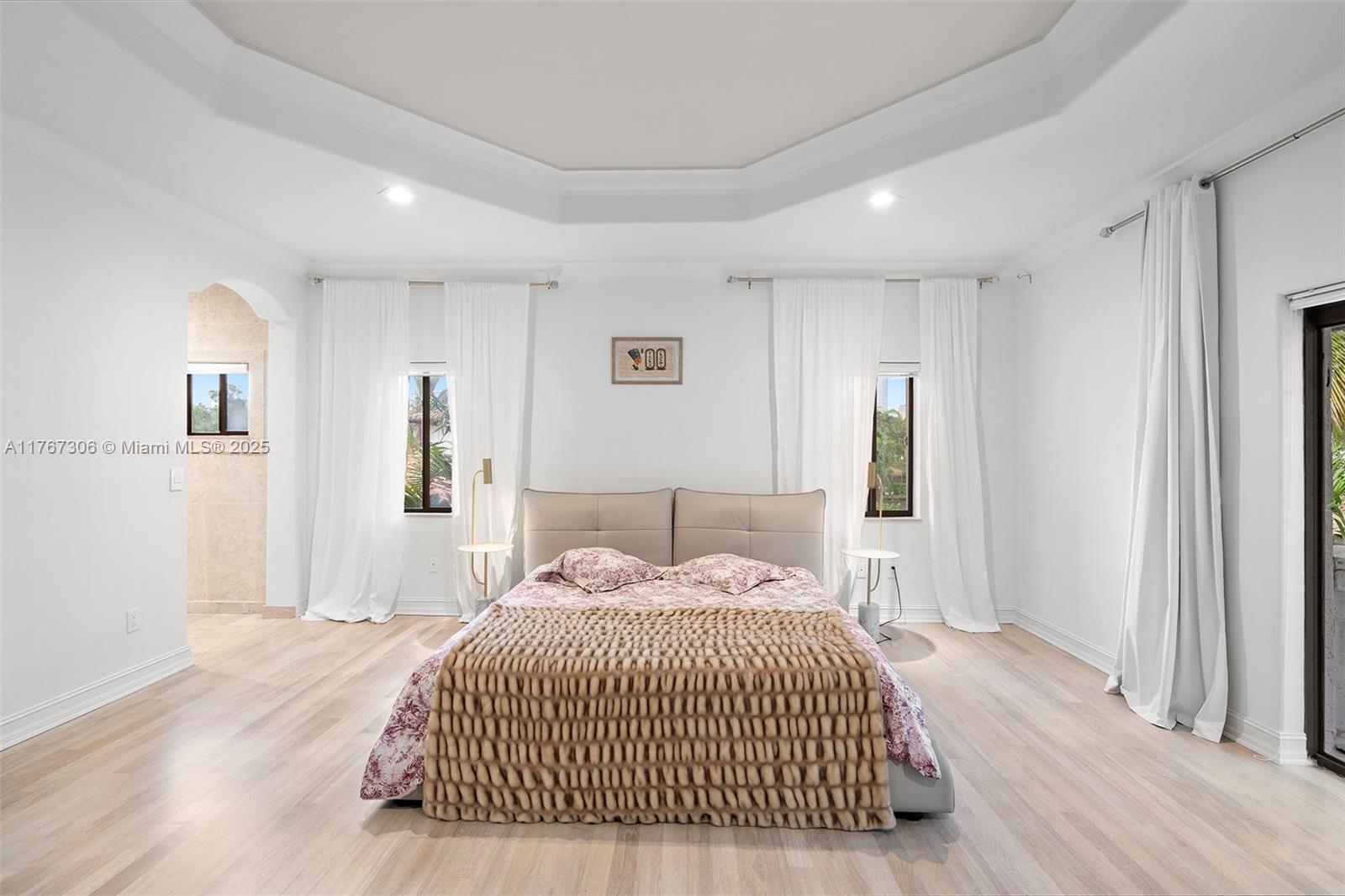 EASTERN SHORES - Residential