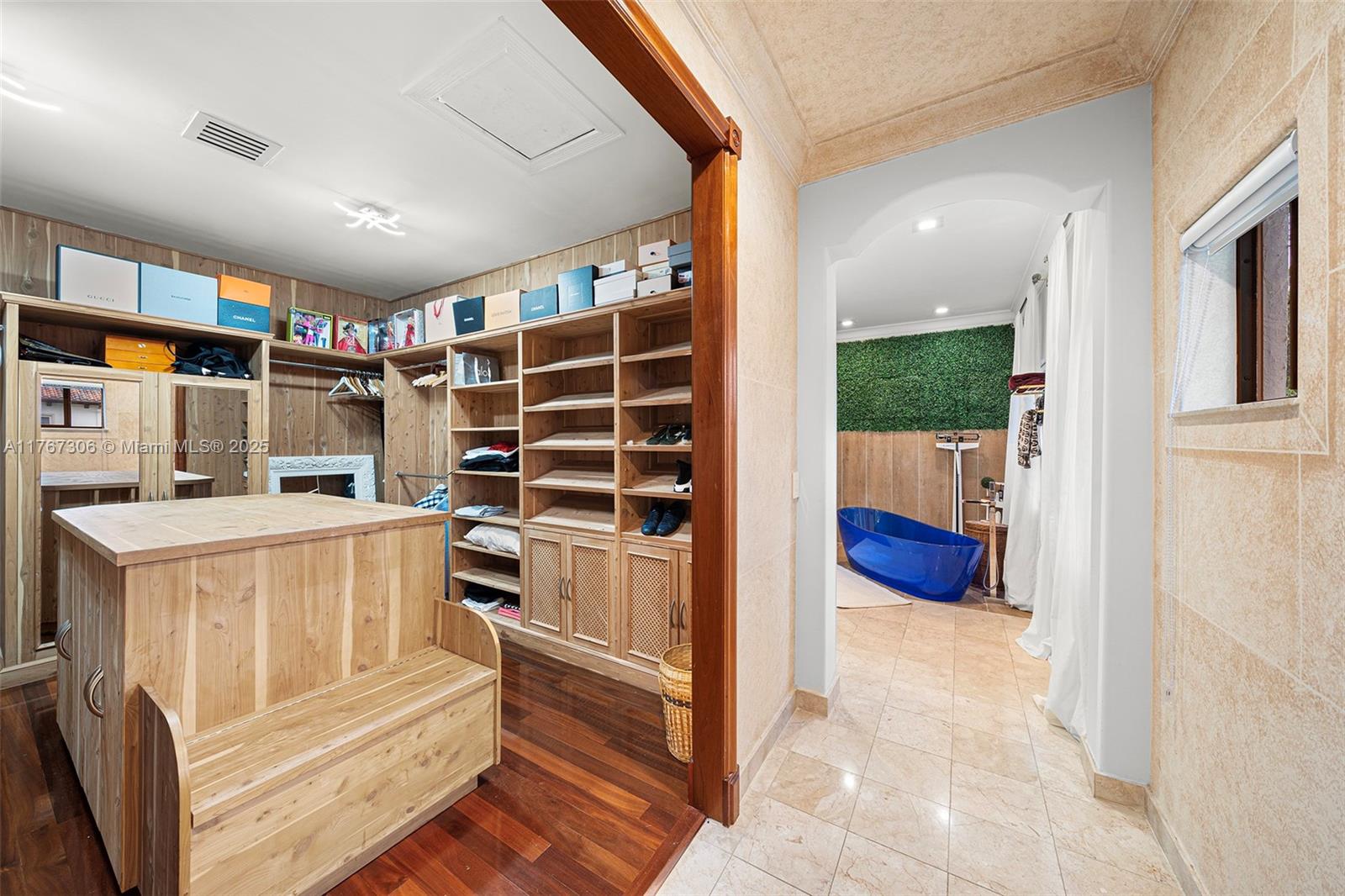 EASTERN SHORES - Residential