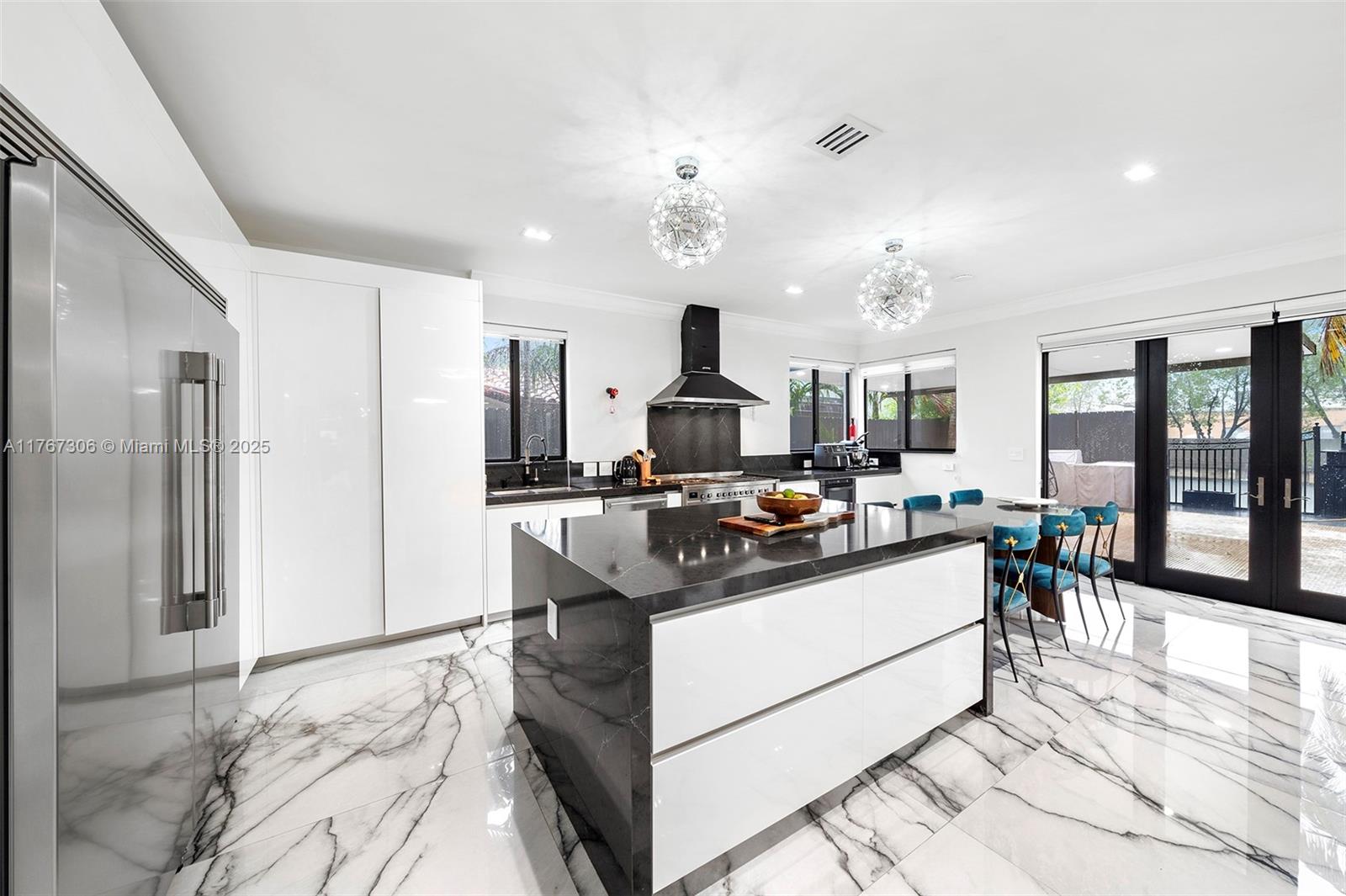 EASTERN SHORES - Residential