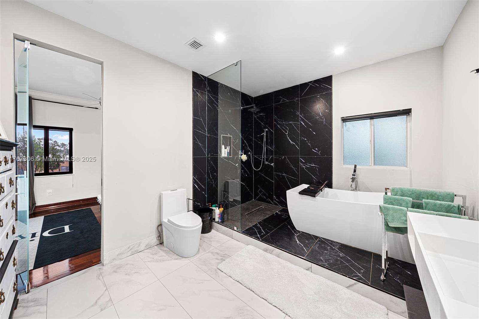 EASTERN SHORES - Residential