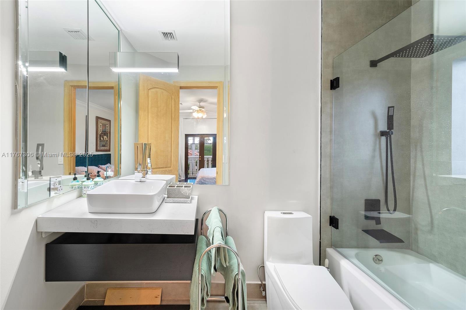 EASTERN SHORES - Residential