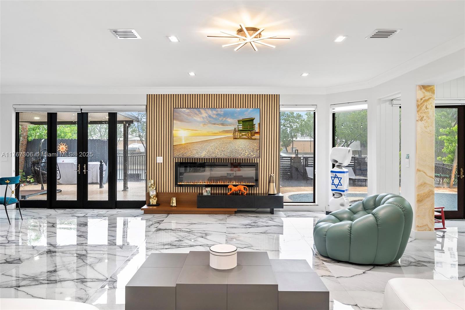 EASTERN SHORES - Residential