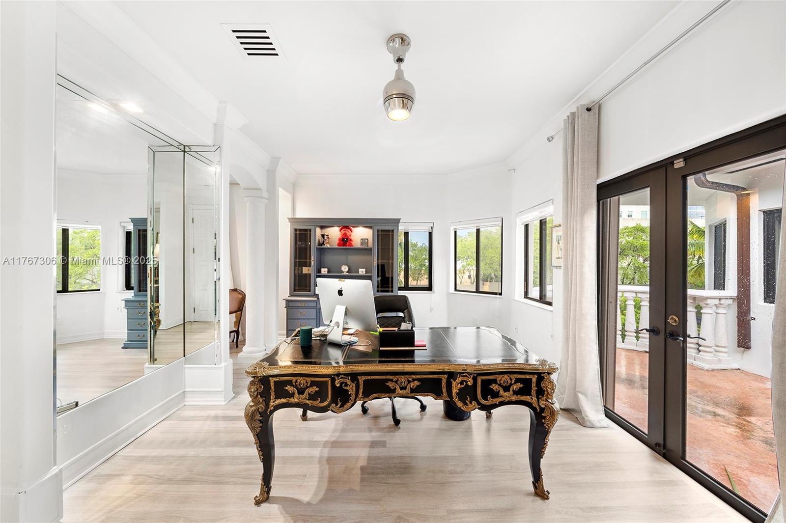 EASTERN SHORES - Residential