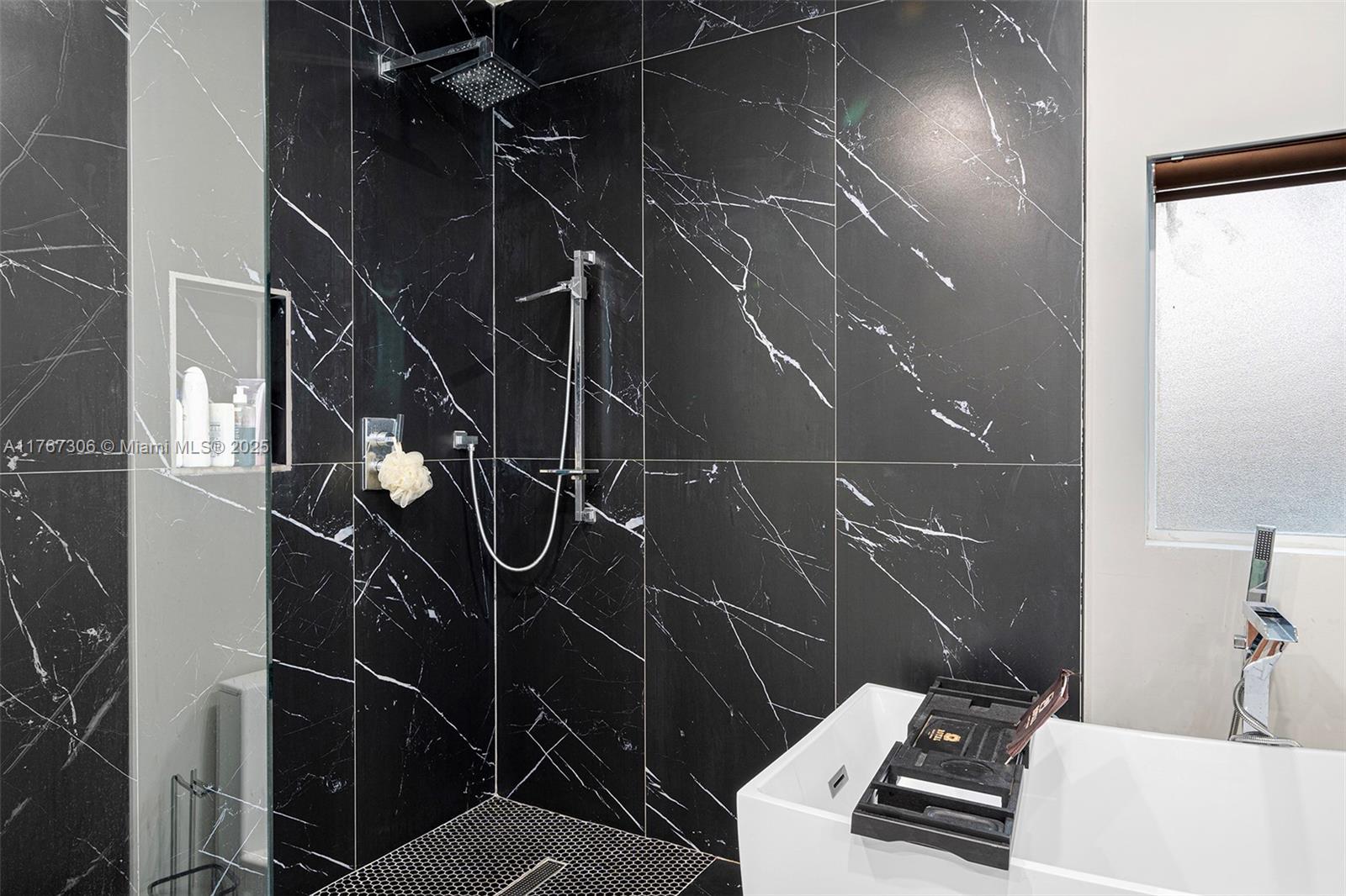 EASTERN SHORES - Residential