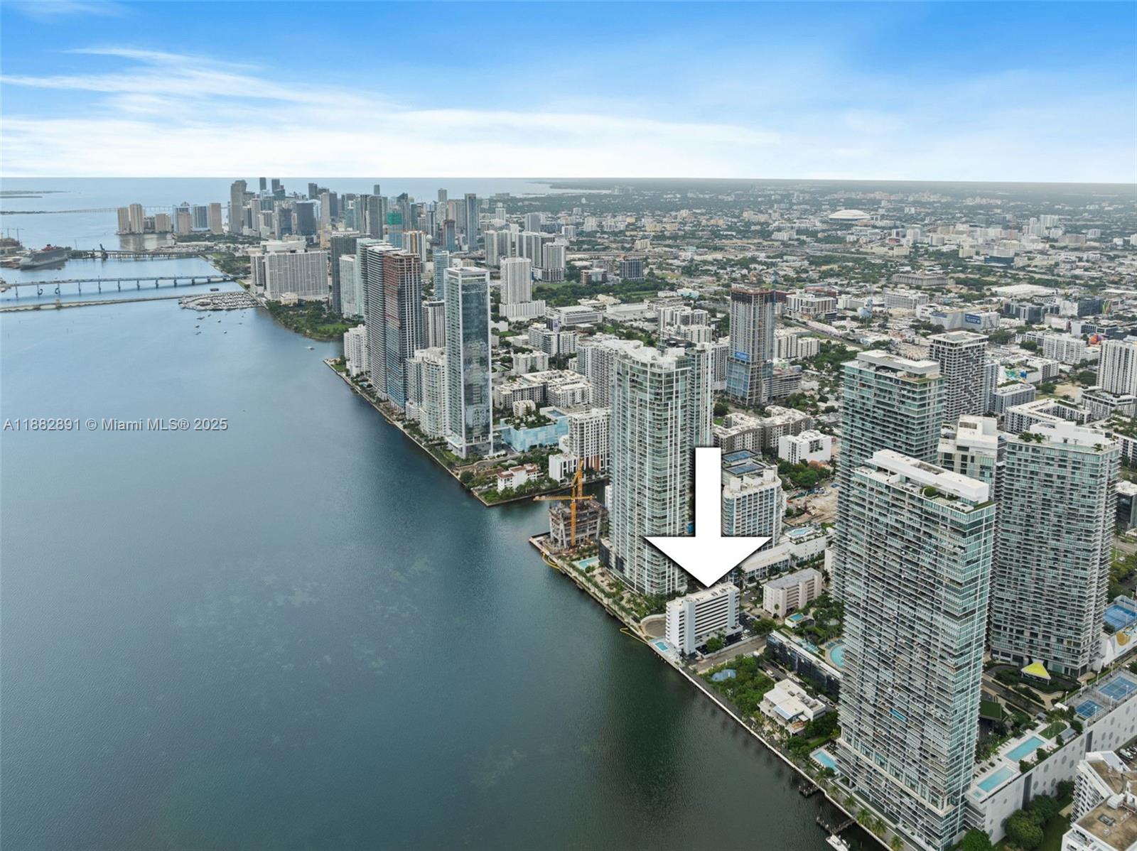 BAYVIEW TOWER CONDO - Residential Lease