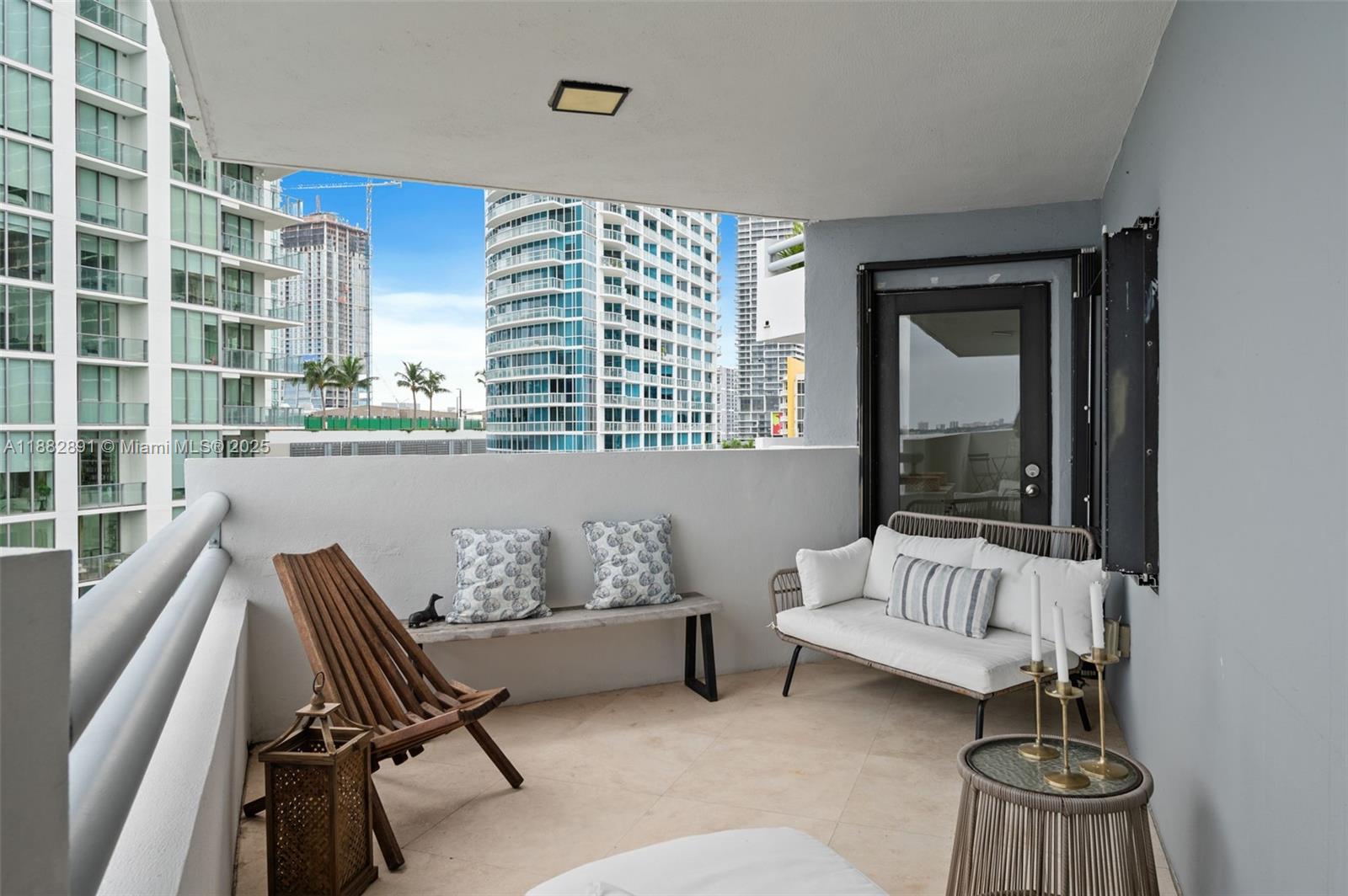 BAYVIEW TOWER CONDO - Residential Lease