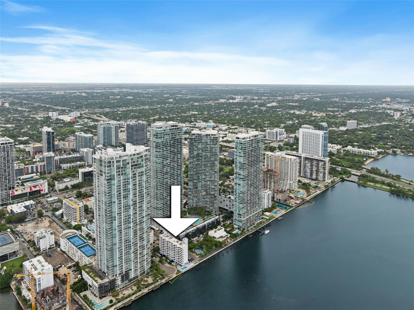 BAYVIEW TOWER CONDO - Residential Lease
