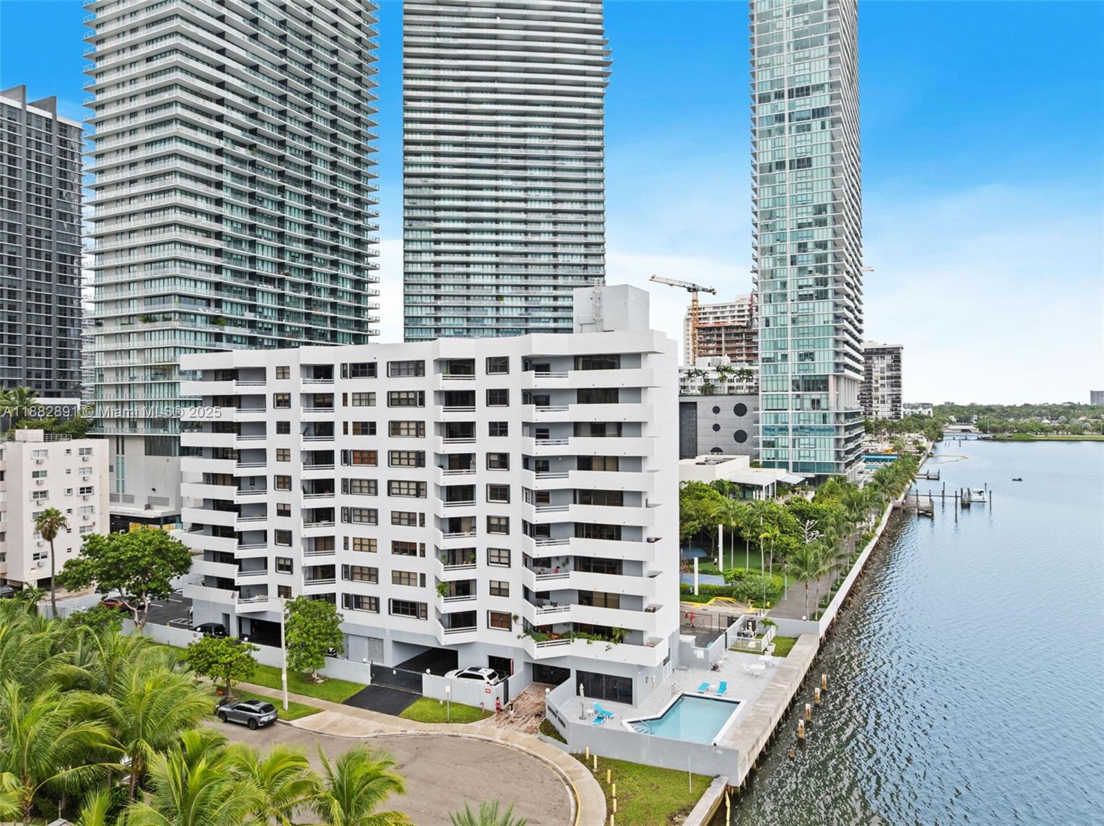BAYVIEW TOWER CONDO - Residential Lease