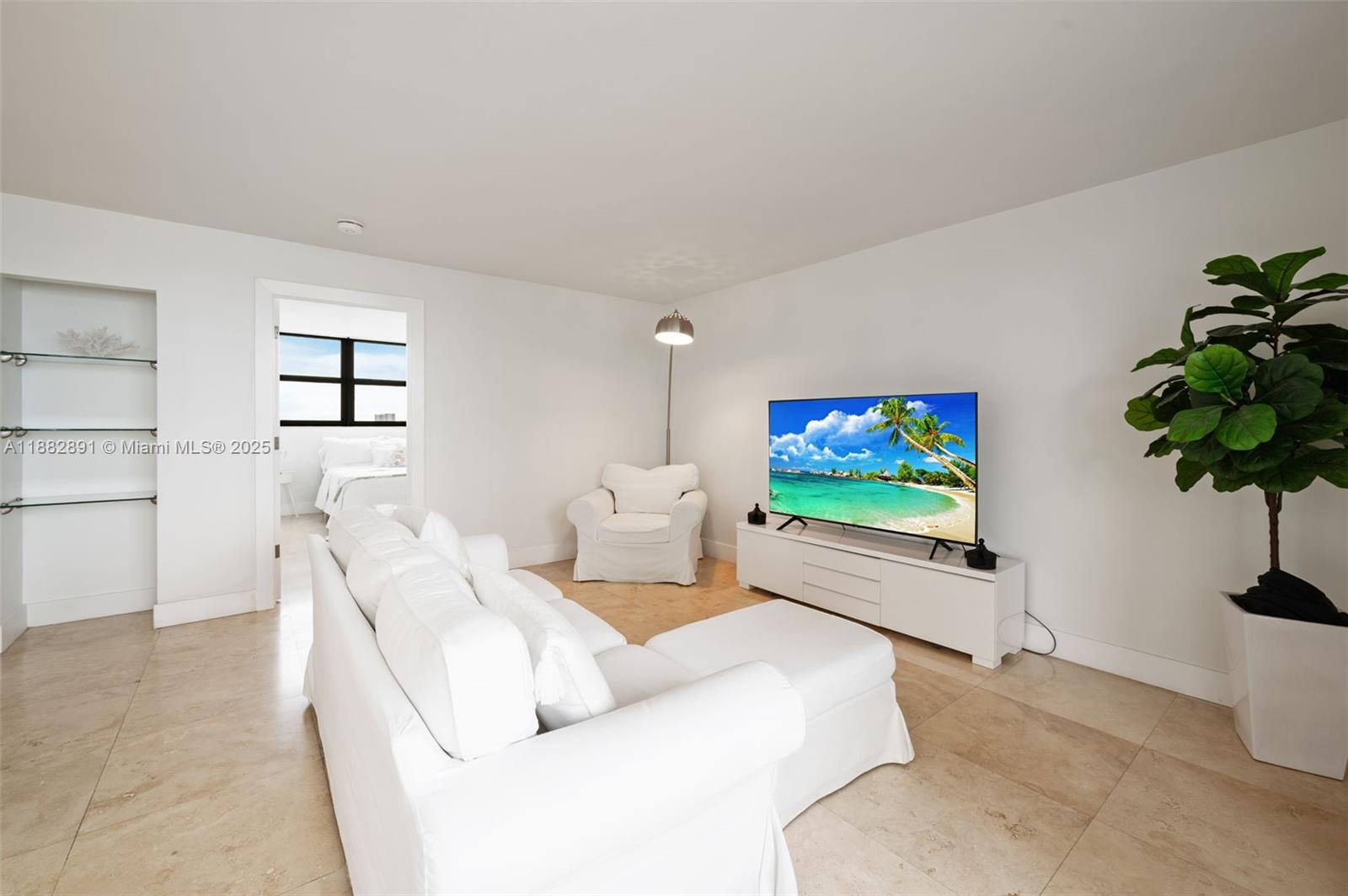 BAYVIEW TOWER CONDO - Residential Lease