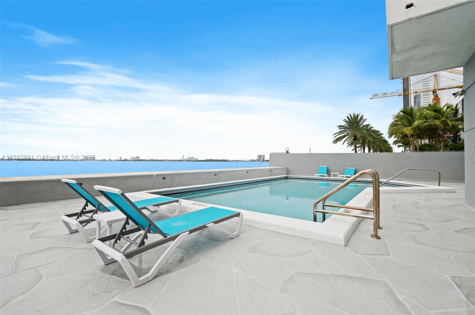 BAYVIEW TOWER CONDO - Residential Lease