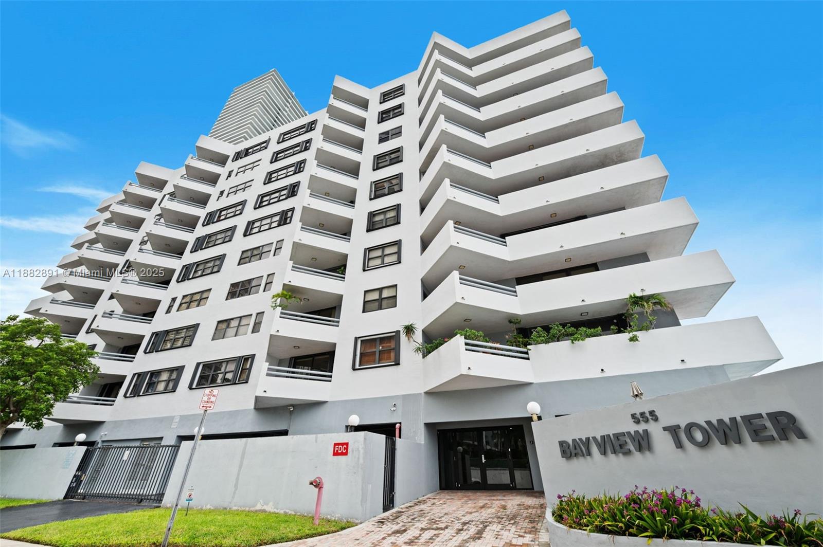 BAYVIEW TOWER CONDO - Residential Lease