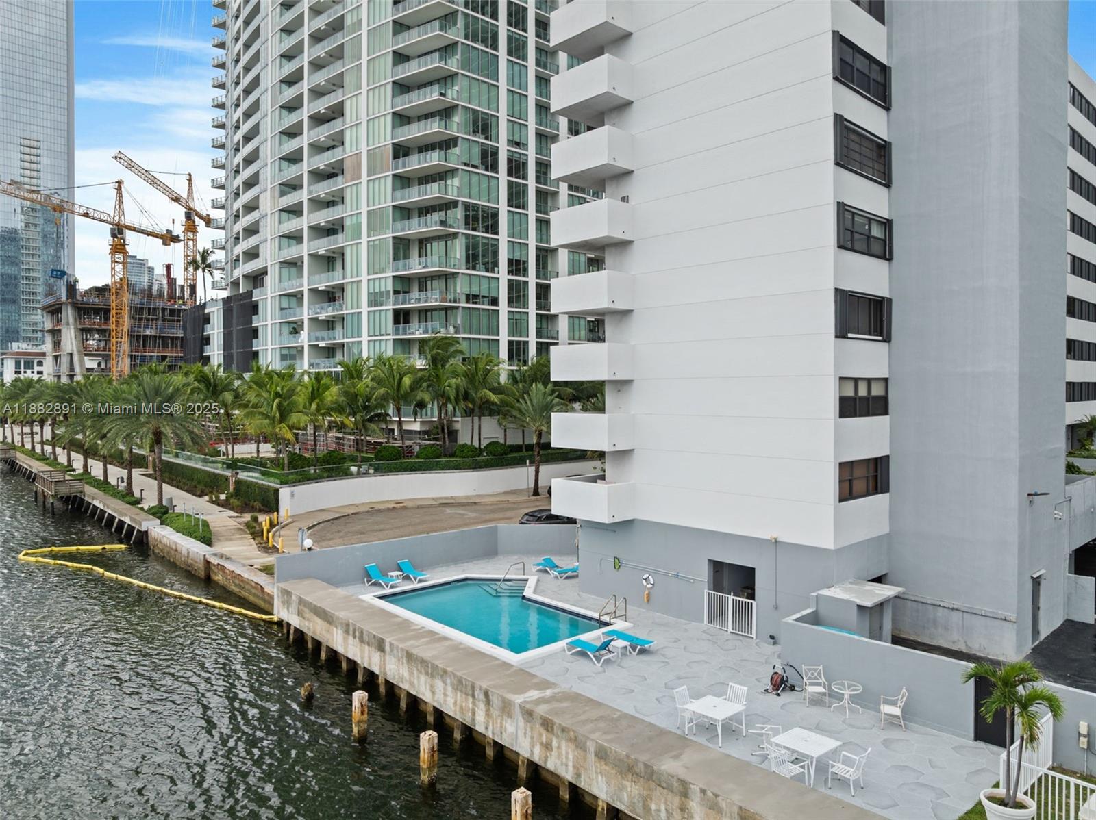 BAYVIEW TOWER CONDO - Residential Lease