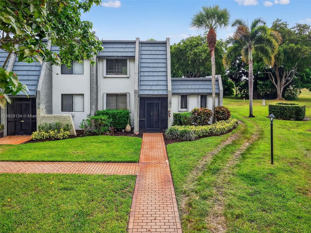 Photo of 4817 Esedra Ct, Lake Worth, FL 33467 (MLS # A11828134)