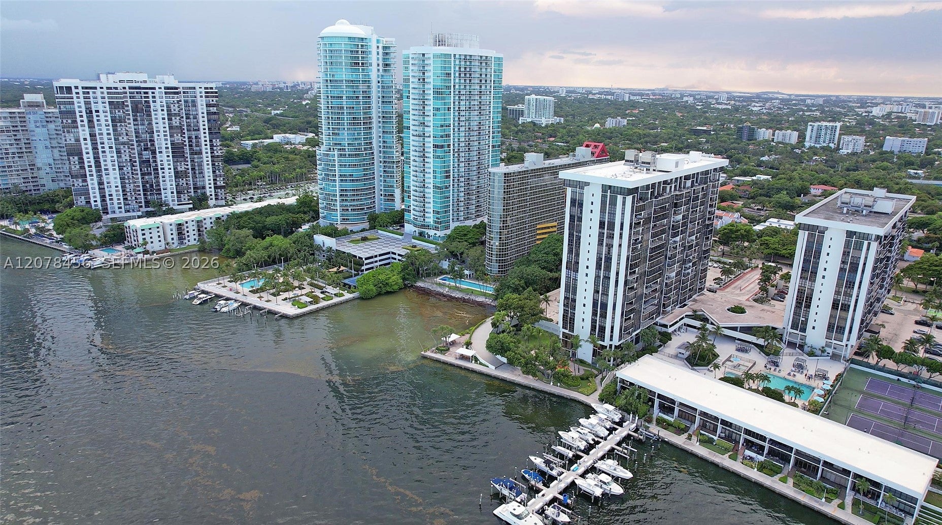 1925 Brickell Ave