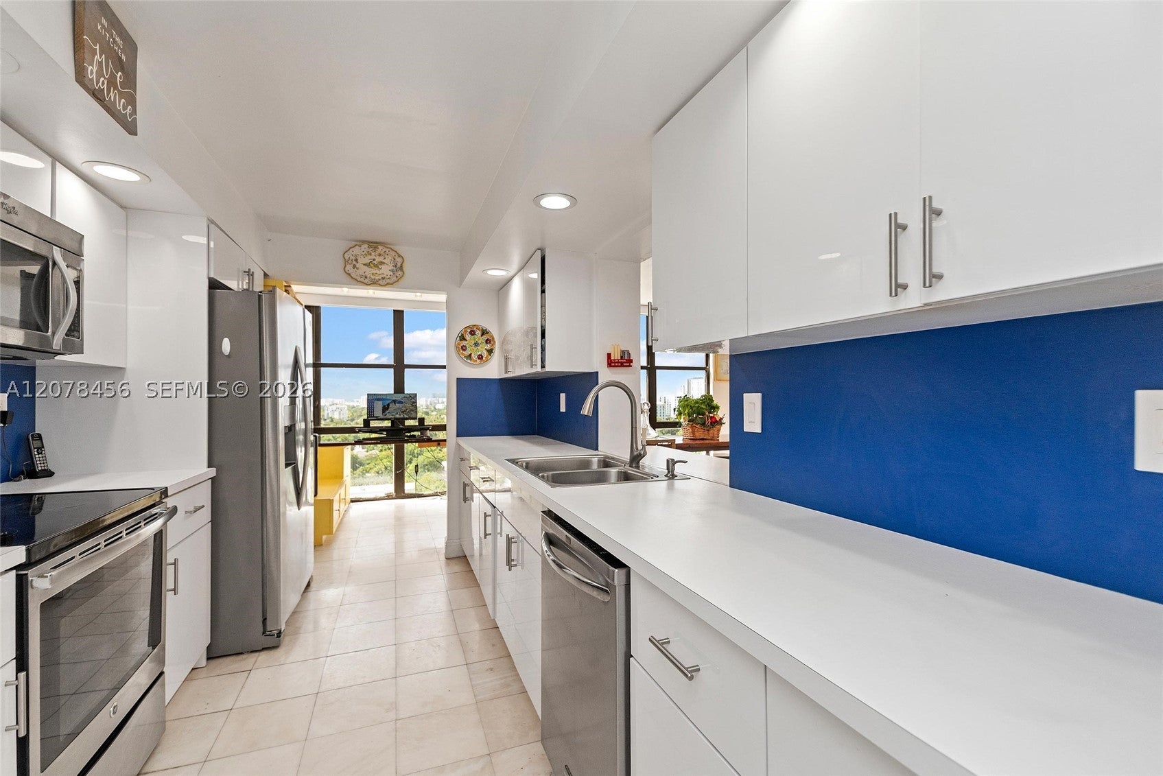 1925 Brickell Ave 1501D