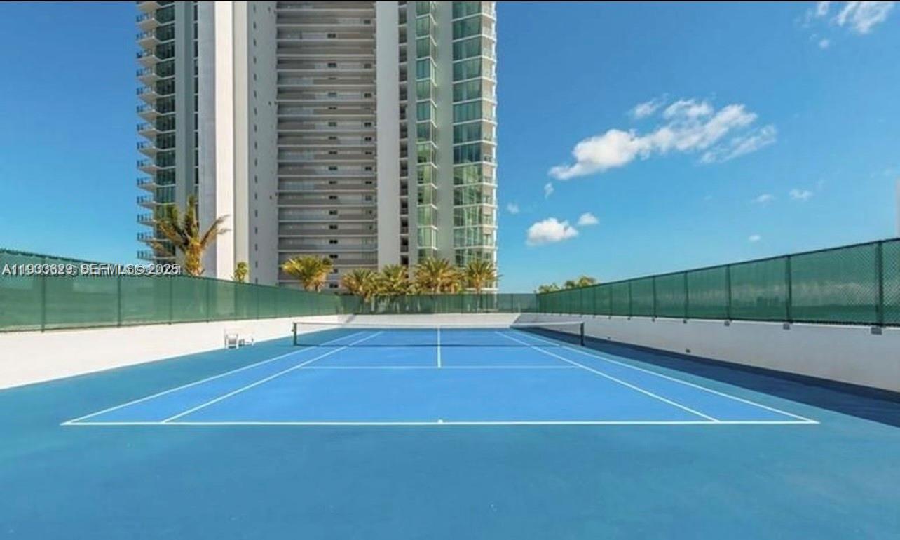 BISCAYNE BEACH CONDO - Residential