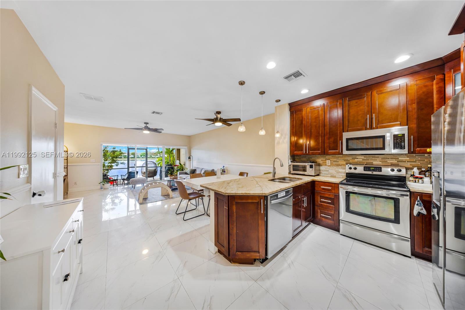 Pelican Pointe - Residential