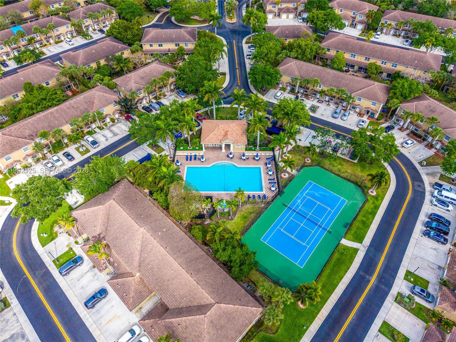 Pelican Pointe - Residential