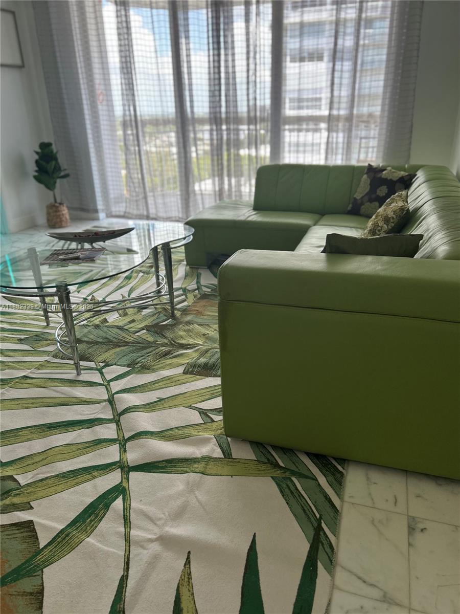 DEL PRADO MARINA - Residential