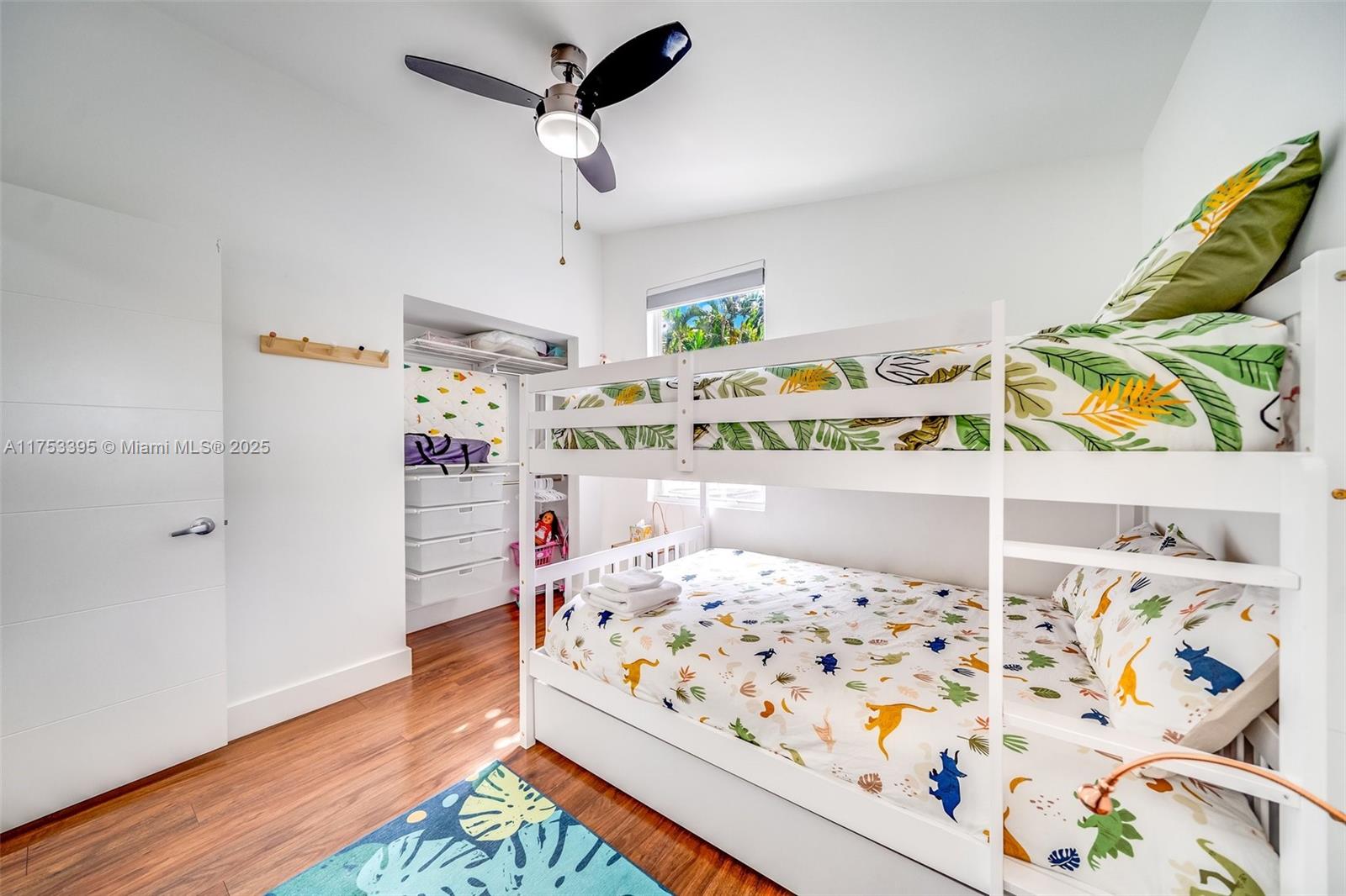 DELRAY MNR - Residential