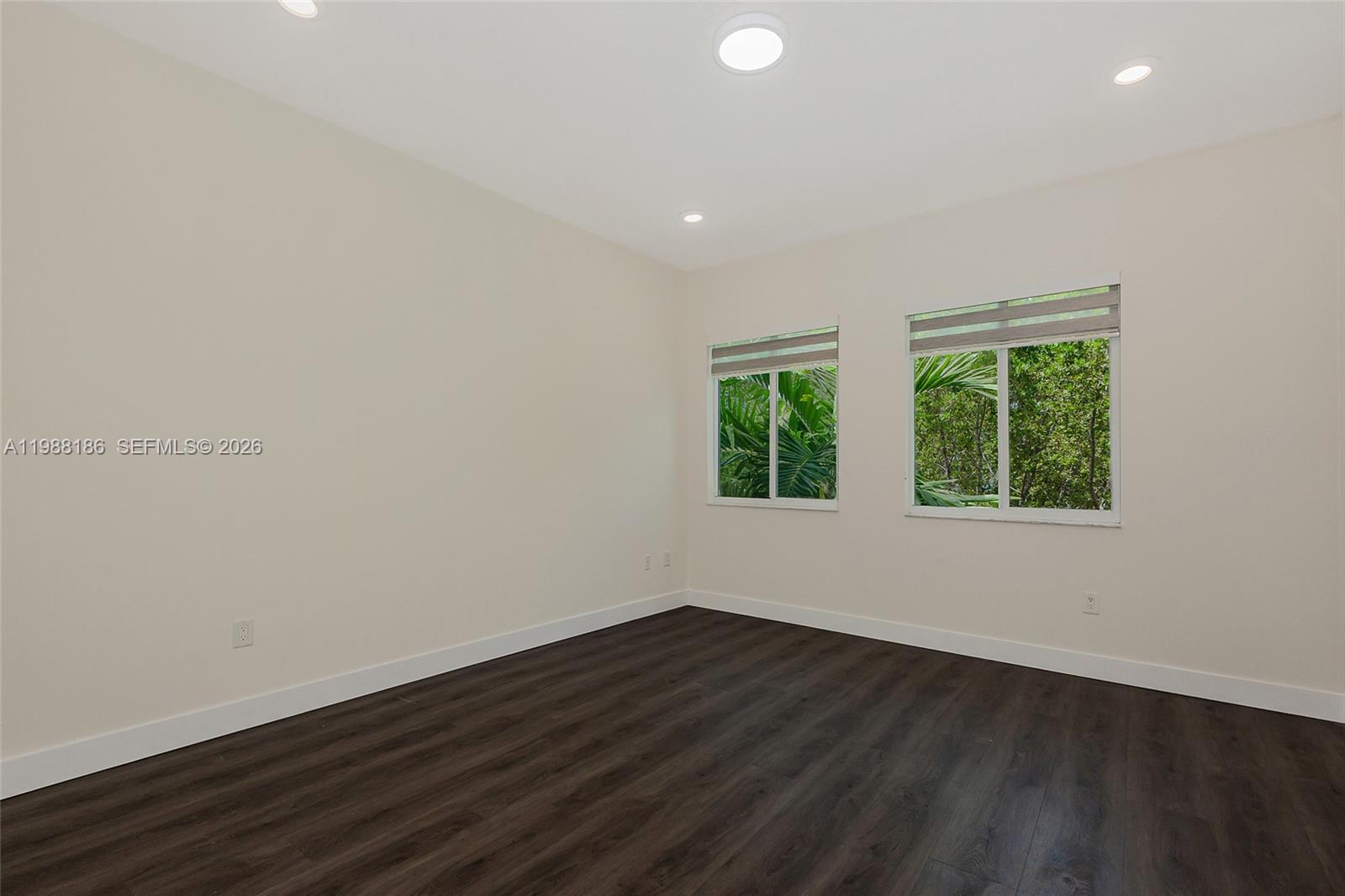 LANDMARK AT DORAL CENTRAL - Residential