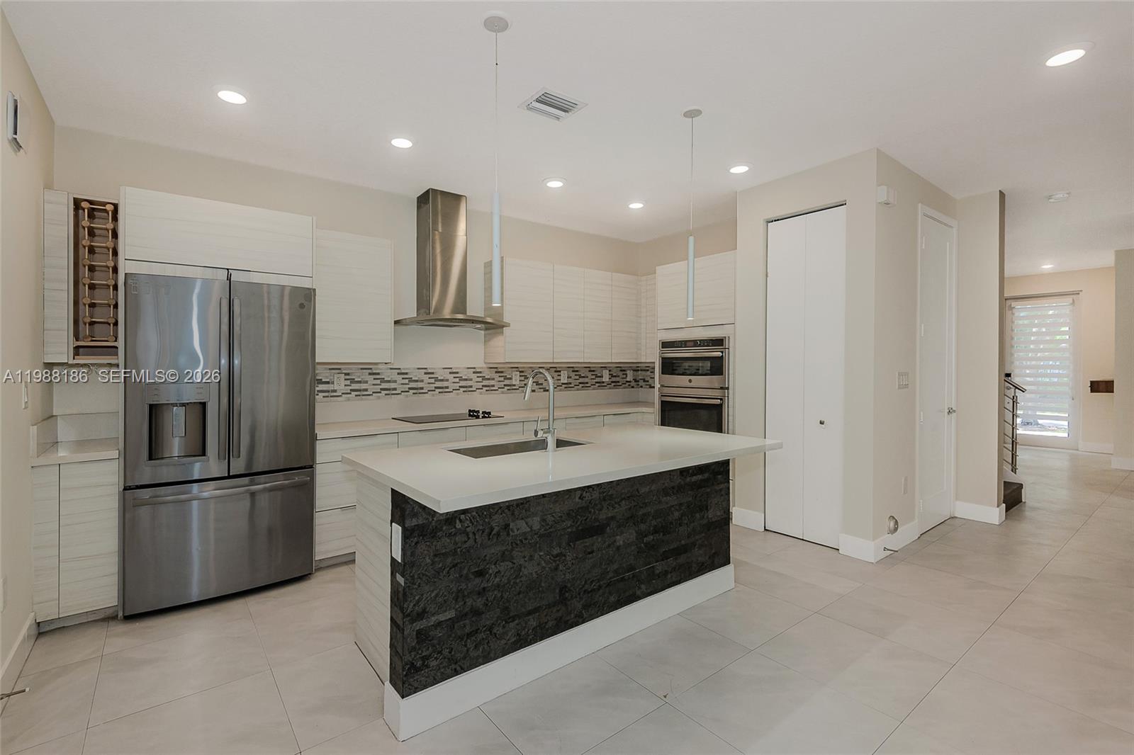 LANDMARK AT DORAL CENTRAL - Residential